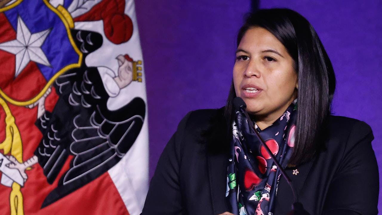 Andrea Balladares por AC en contra de exministro Grau: "Si hay fundamentos razonables para llevarla a cabo, no se puede desviar la facultad fiscalizadora que tienen los diputados"