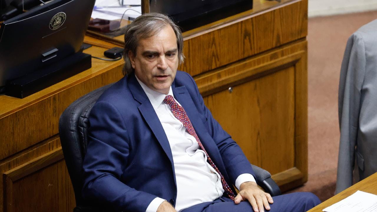 Luciano Cruz - Coke tras inhabilitarse en AC contra Grau: "Es leal con las reglas del juego dárselas y es parte de lo que me corresponde respecto de mis obligaciones como senador"