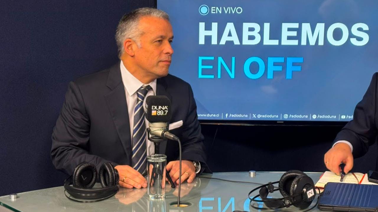 Oscar Landerretche por IA en educación pregrado: "Estamos ante un tema que tenemos que abordar institucionalmente, ya no es una cosa que pueda ver cada profesor"