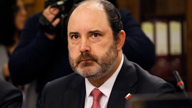 Ministro Rau: "Puede haber un efecto en el empleo por el sistema frontal, pero también pueden hacer efecto las medidas que estamos tomando"