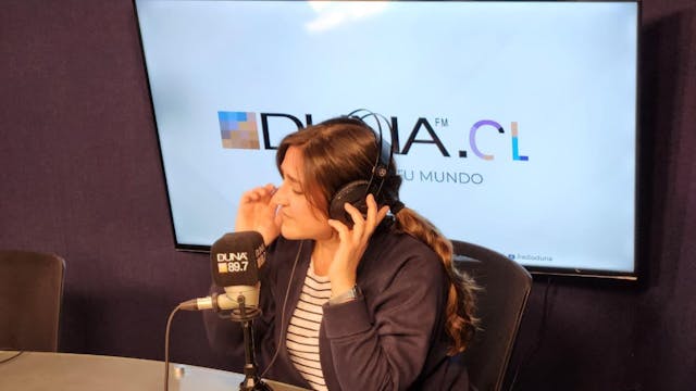 Javiera Chamorro: "Muchos de los pasajeros reconocen las estaciones por los murales que tienen"