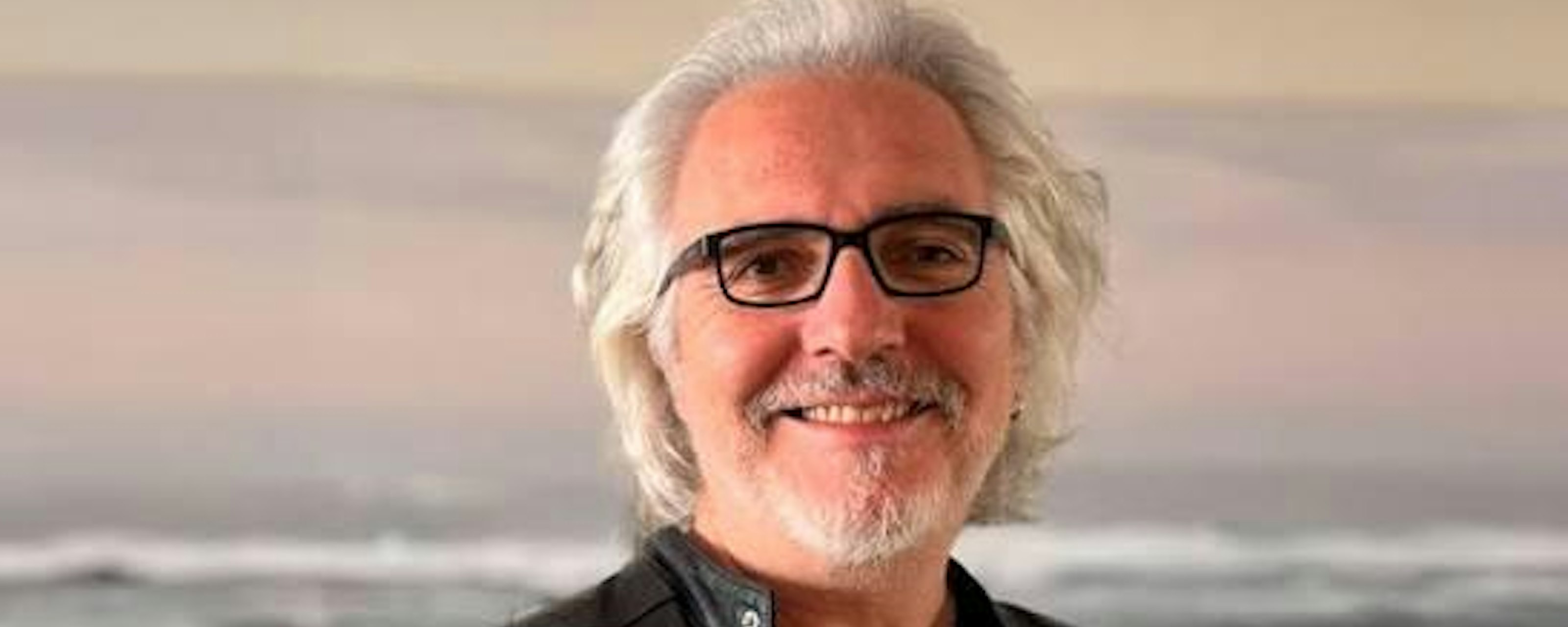 Luis Larrondo: "Lo que se debería hacer es mantener un horario estándar durante todo el año, que sería el que conocemos como horario de invierno"