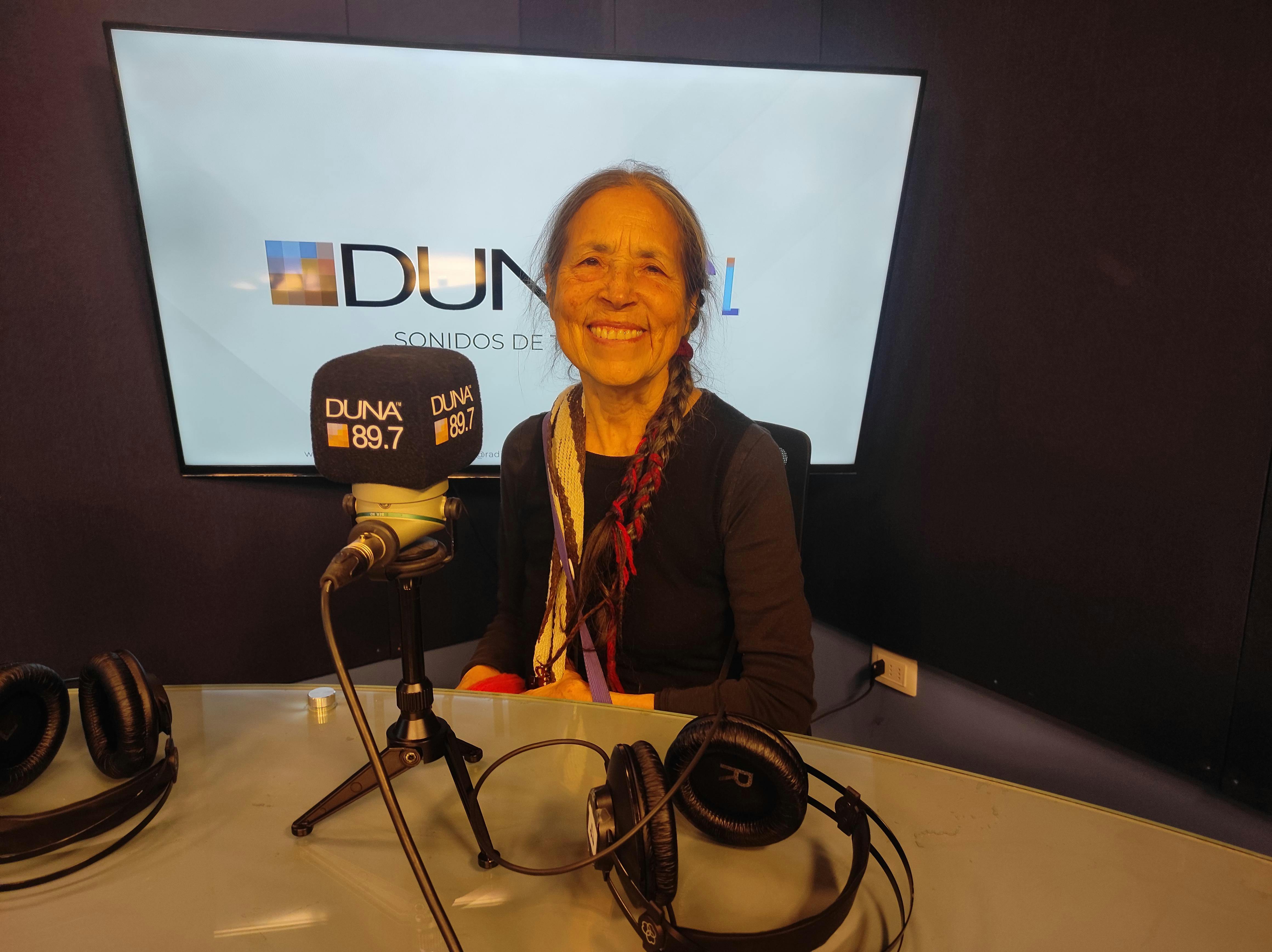 Cecilia Vicuña: "Nuestro mundo se está autodestruyendo al destruir los ecosistemas, los derechos de las personas, de las naturaleza y los derechos humanos"