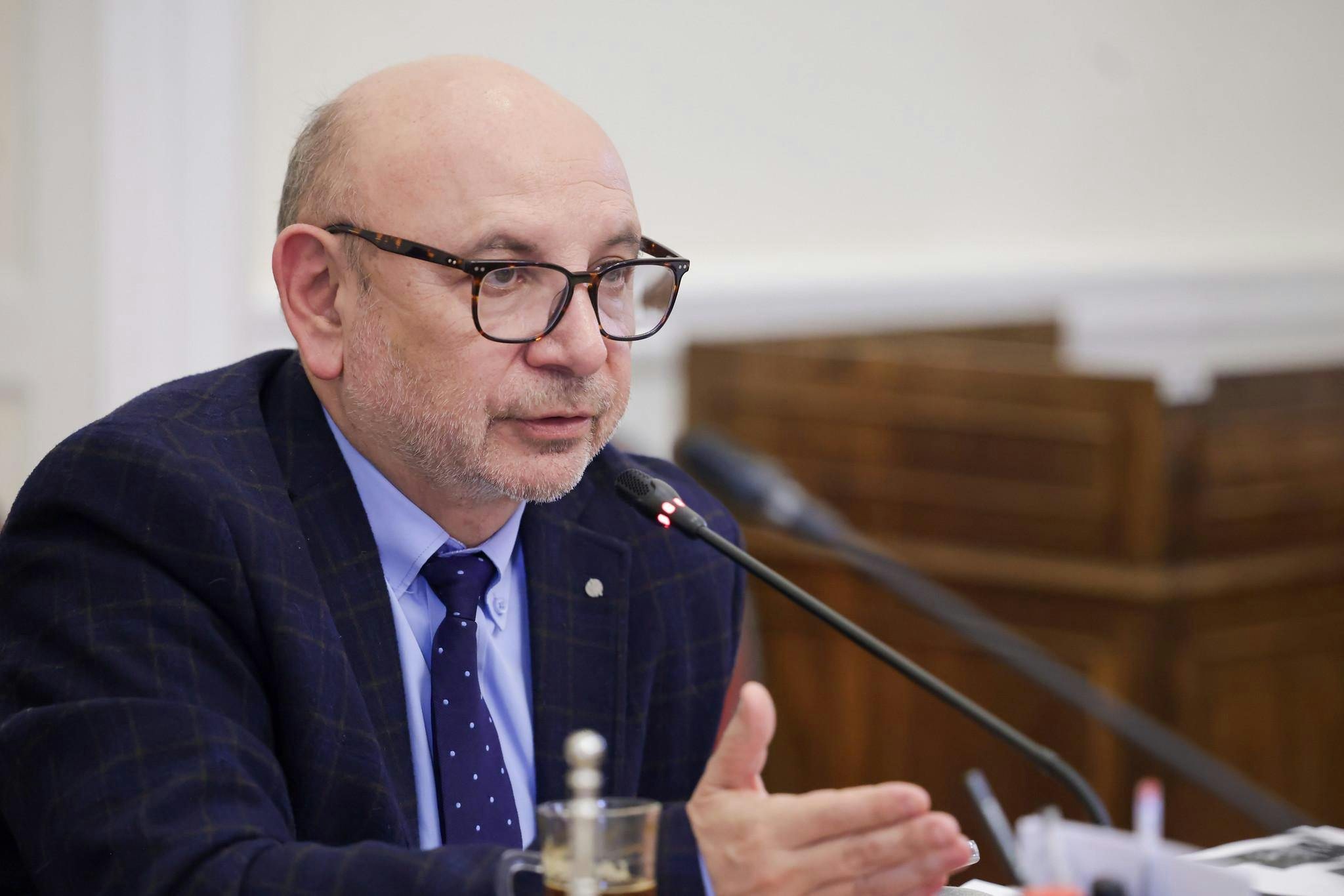 Juan Luis Castro por polémica sobre el estrecho de Magallanes: "No estamos al borde de una guerra, pero la situación ha sido extremadamente confusa"