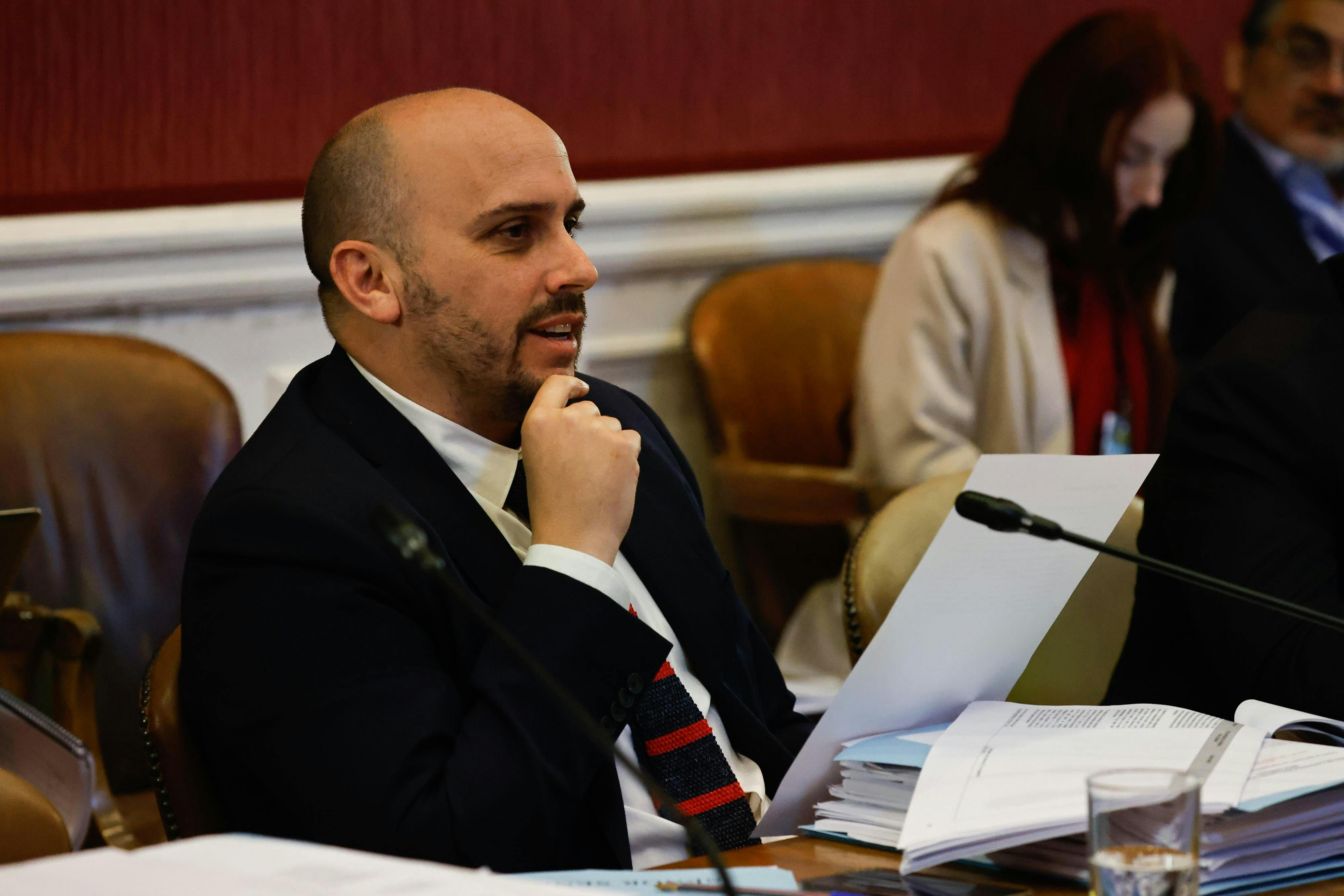 Andrés Longton: "Es importante el equilibrio, porque uno puede establecer una seguridad sin límites, pero esto puede limitar las mismas libertades que uno quiere proteger"