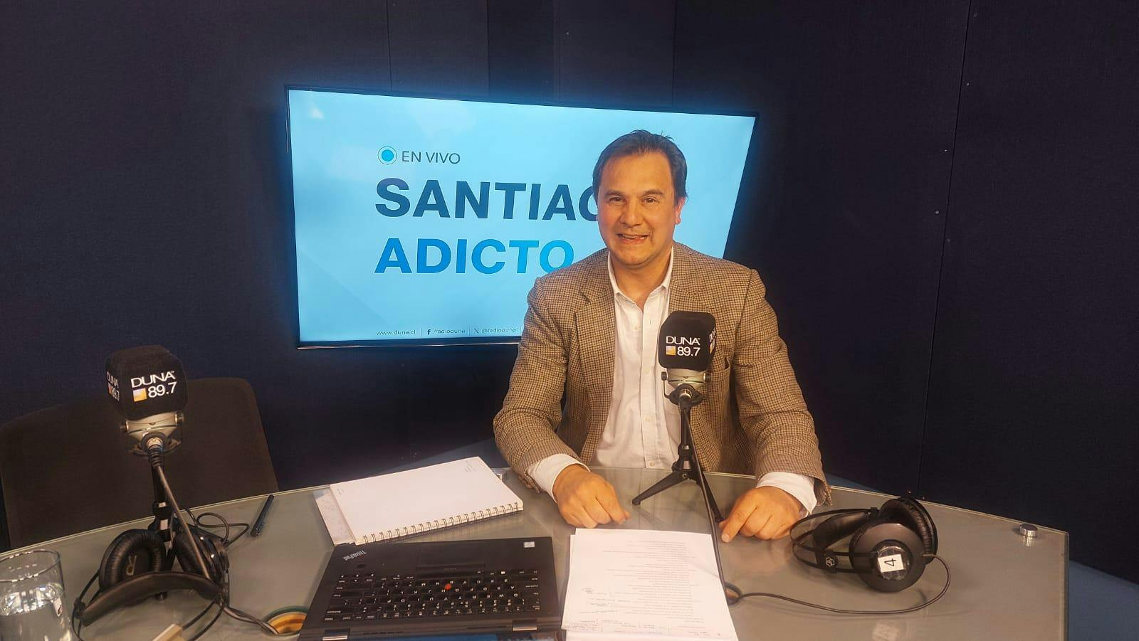 Nicolás Casanova: "Dubois terminó siendo padre del parque Forestal, la Quinta Normal y los jardines del Congreso"
