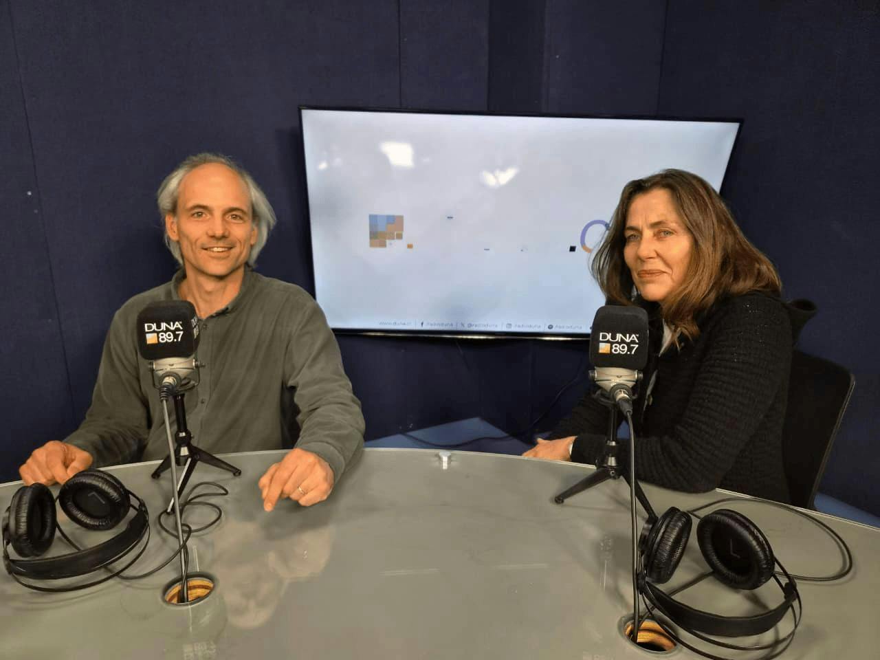 Francisco Undurraga y Silvia Veloso: "Es muy importante que se hagan estudios sobre la poesía y que se explore la literatura en general".