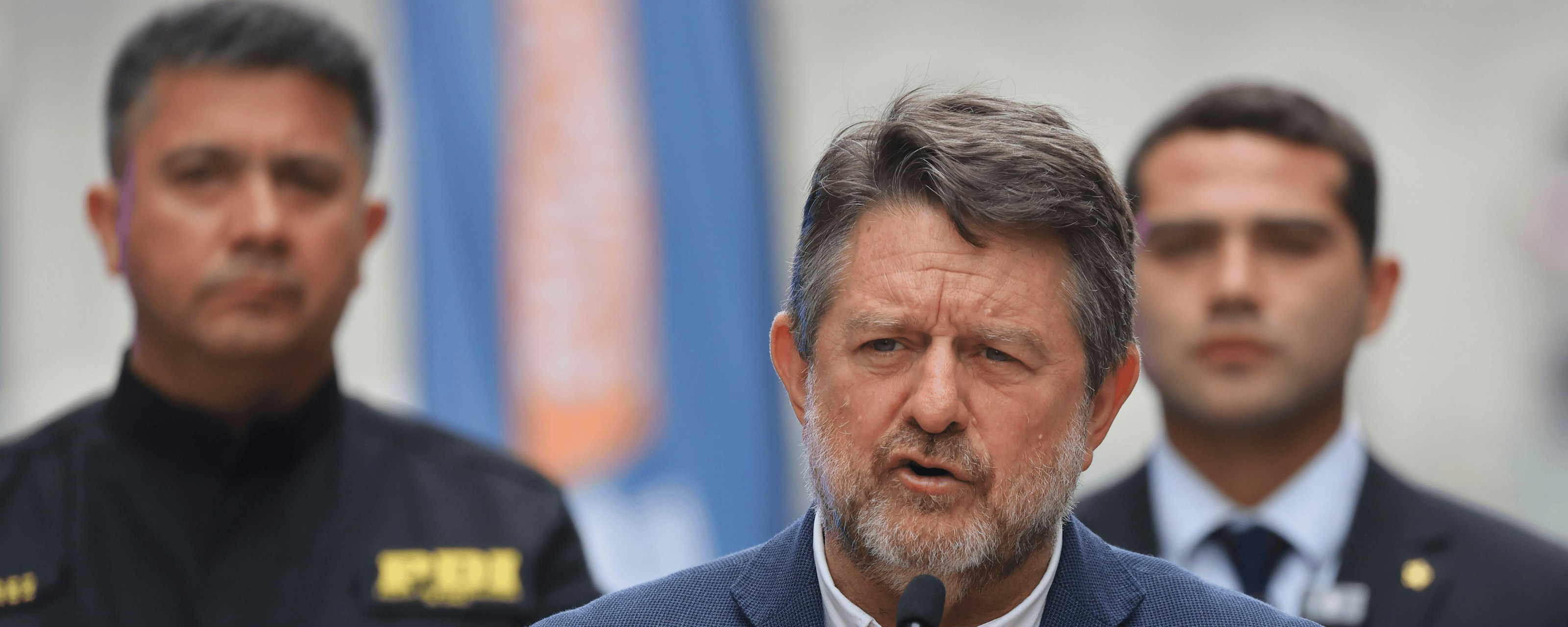 Claudio Orrego: "Si bien ya pasó lo más grave, no podemos descartar que venga otro aluvión similar si llueve igual de fuerte y con la misma isoterma"