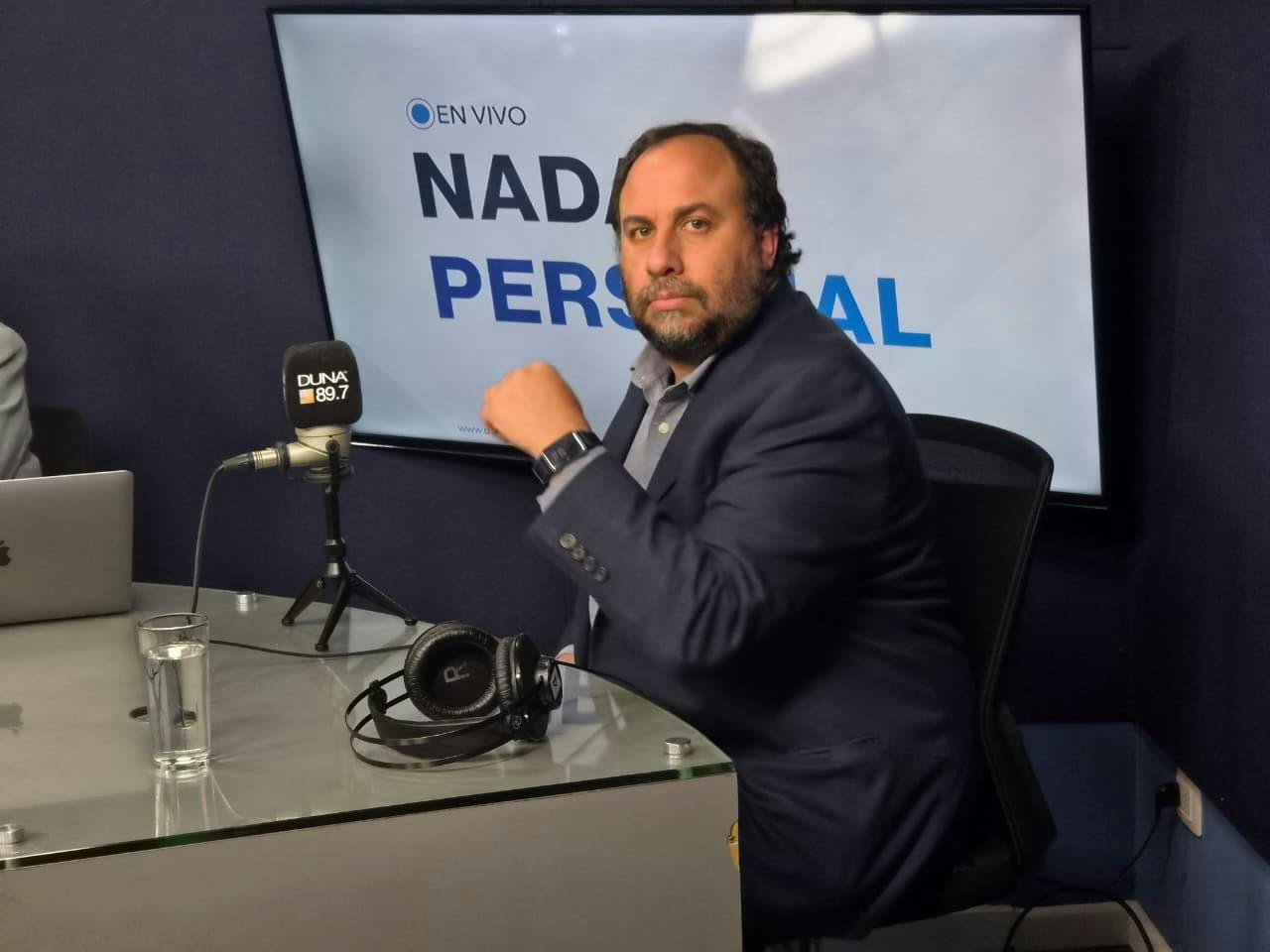 Roberto Munita: "Ha habido candidatos que se quedaron en el camino y que ahora le dan apoyo a Bolsonaro, entonces tiene más cartas a su favor"