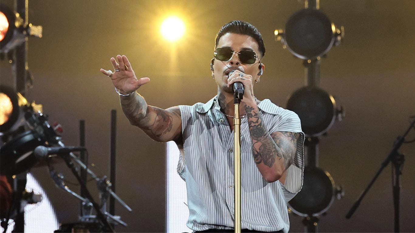 Rauw Alejandro despide el 'Cosa Nuestra World Tour' con un regalo histórico para República Dominicana