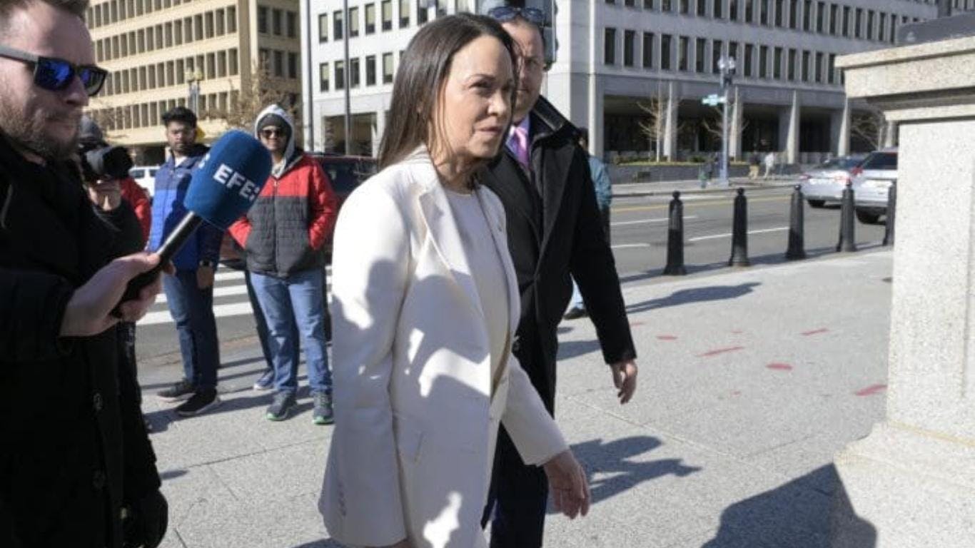 María Corina Machado se reúne en privado con Donald Trump en la Casa Blanca