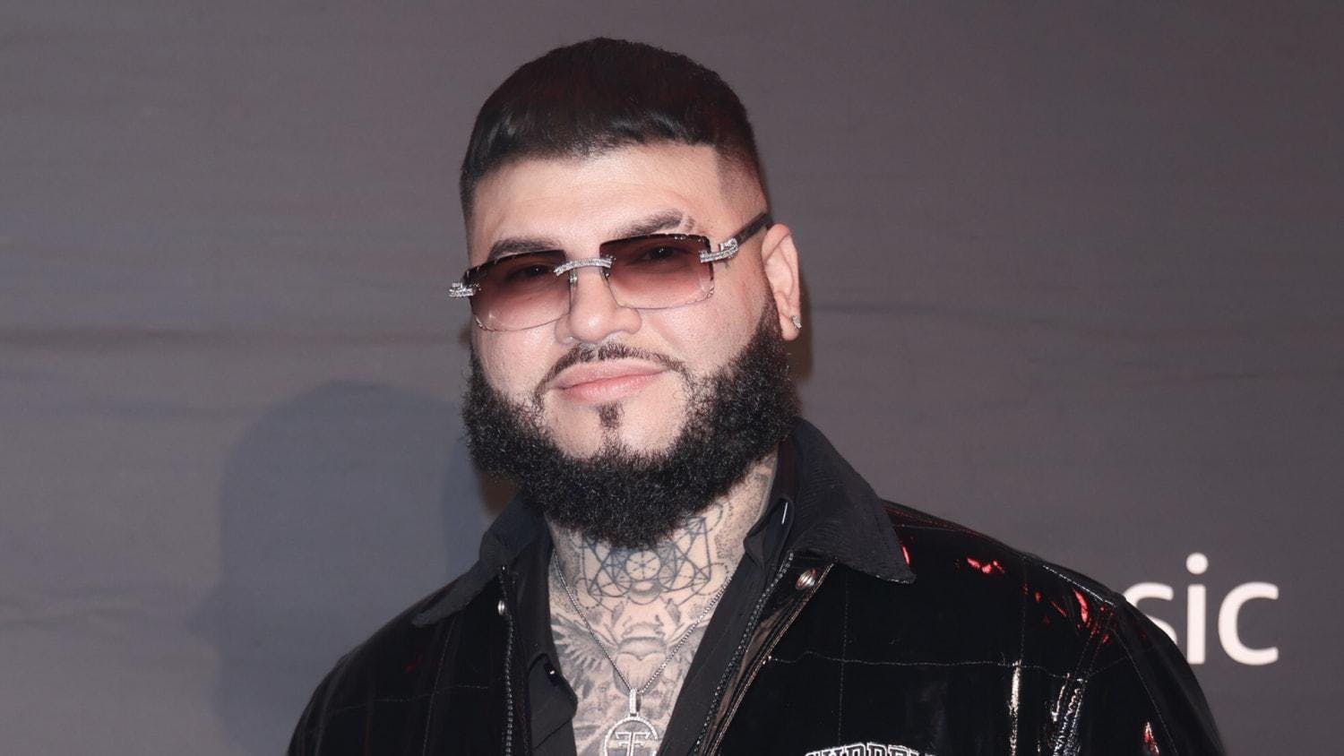 Farruko lanza “AY DALE” junto a Eddy Lover con fusión de reggaetón y reggae