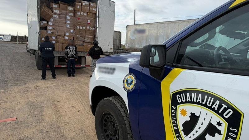 Decomisan tráiler con 24 toneladas de electrónicos de origen chino en Guanajuato