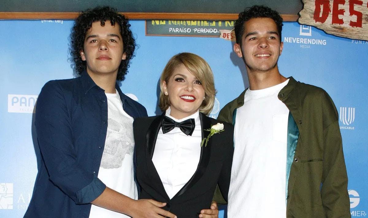 Hijo de Eduardo Santamarina e Itatí Cantoral cambia su nombre artístico y aclara por qué dejó el apellido paterno
