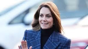 La princesa Kate protagoniza un gesto cercano durante visita oficial en Escocia