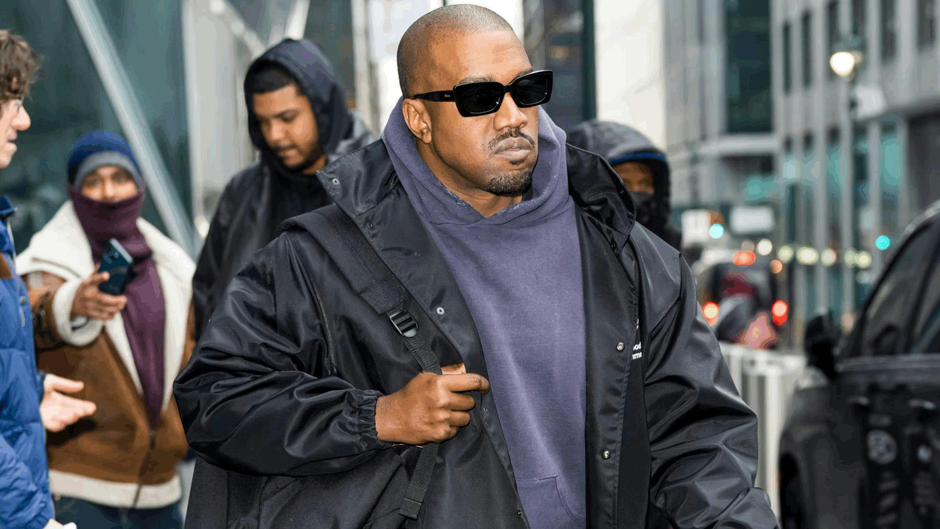 Ye publica disculpa formal por comentarios antisemitas y atribuye conducta a lesión cerebral