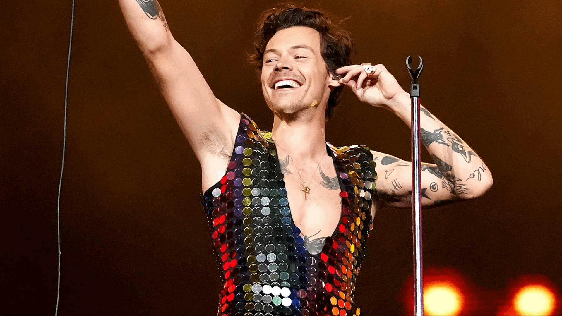 Harry Styles agrega seis fechas a su gira y iguala récord de Coldplay en Wembley
