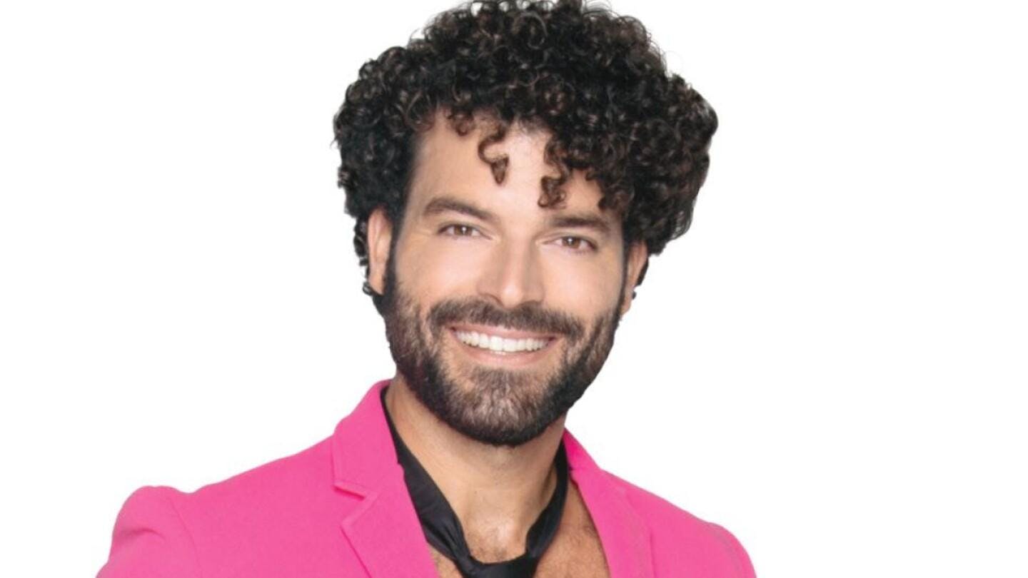 Adrián Di Monte cumple su promesa en ¿Apostarías por mí?, se quita todo sin pudor y deja a Nuja con la boca abierta tras salvarse de la nominación