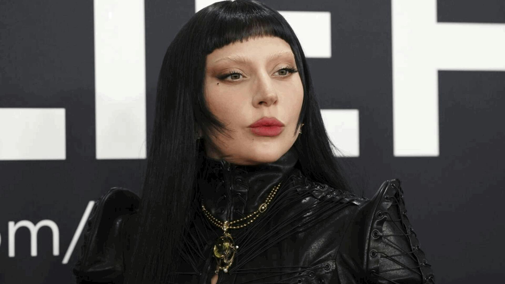 Lady Gaga condena a ICE y envía apoyo a comunidades afectadas en concierto en Tokio