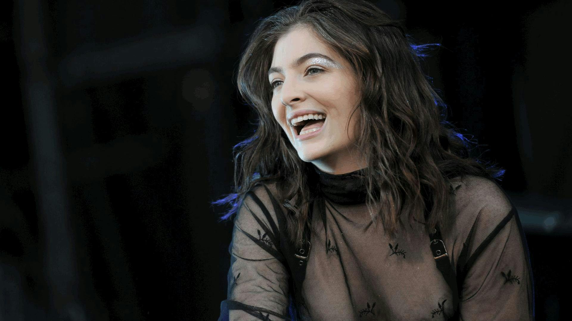 Lorde dona más de 200 mil dólares de su mercancía a organizaciones proinmigrantes en Minnesota