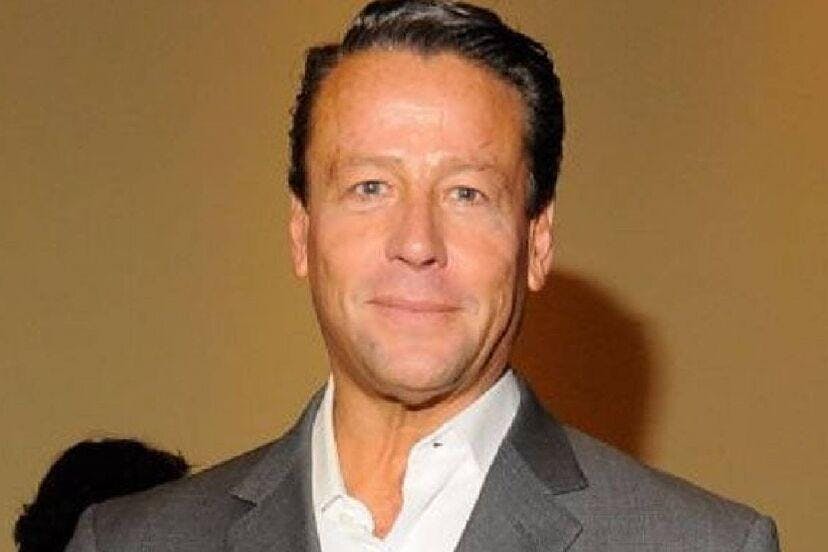 Alfredo Adame explota contra Imelda Garza y sale en defensa de Maribel Guardia