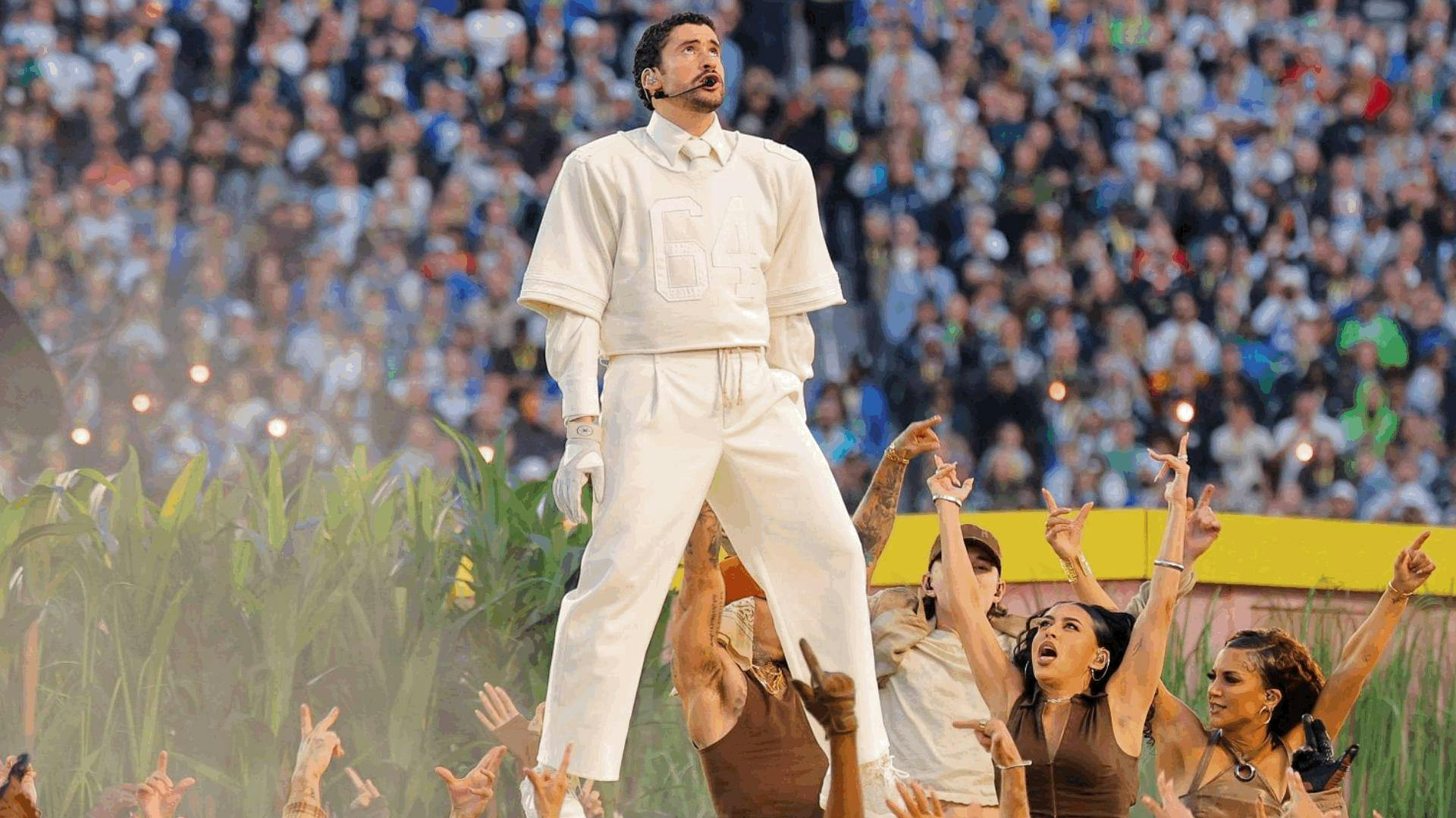 Bad Bunny borra su cuenta de Instagram tras su presentación en el Super Bowl