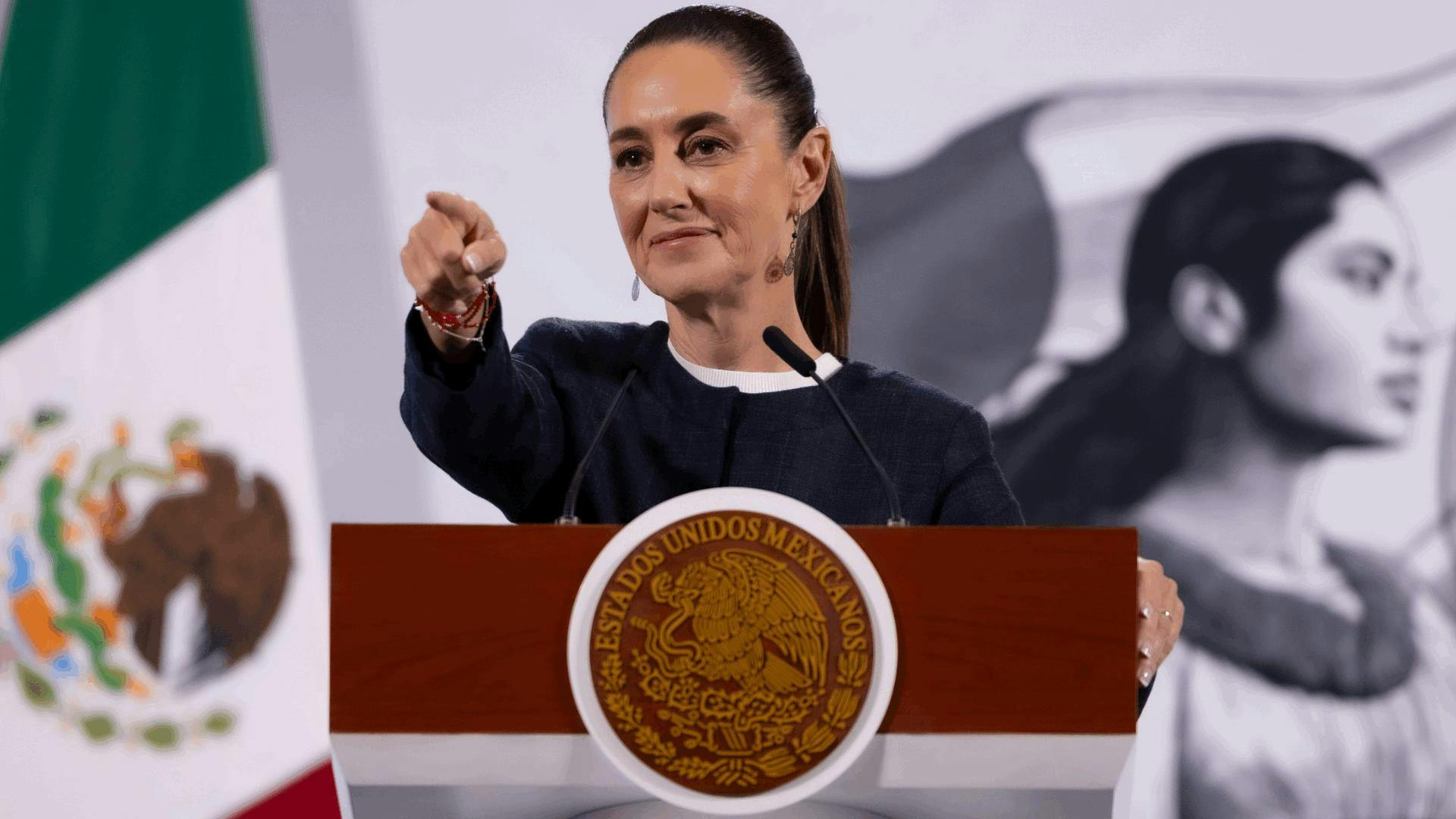 Sheinbaum deriva a la FGR preguntas sobre caso del marino Roberto Farías Laguna, acusado de "huachicol"