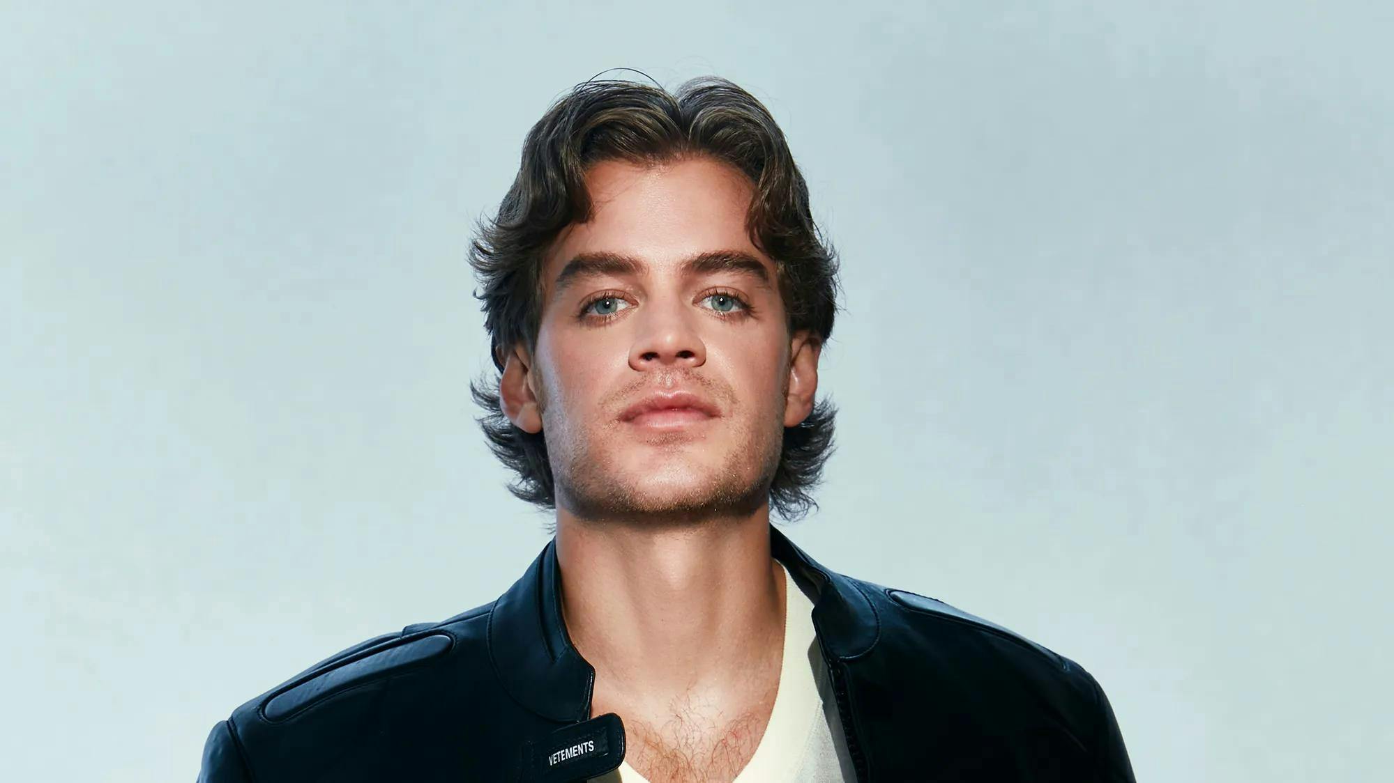 Polo Morín posa al natural y causa furor