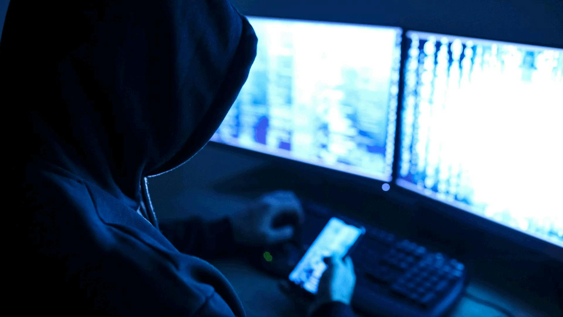 Hackeo masivo con IA sacude México: Roban 150 GB de datos del SAT, INE y gobiernos estatales