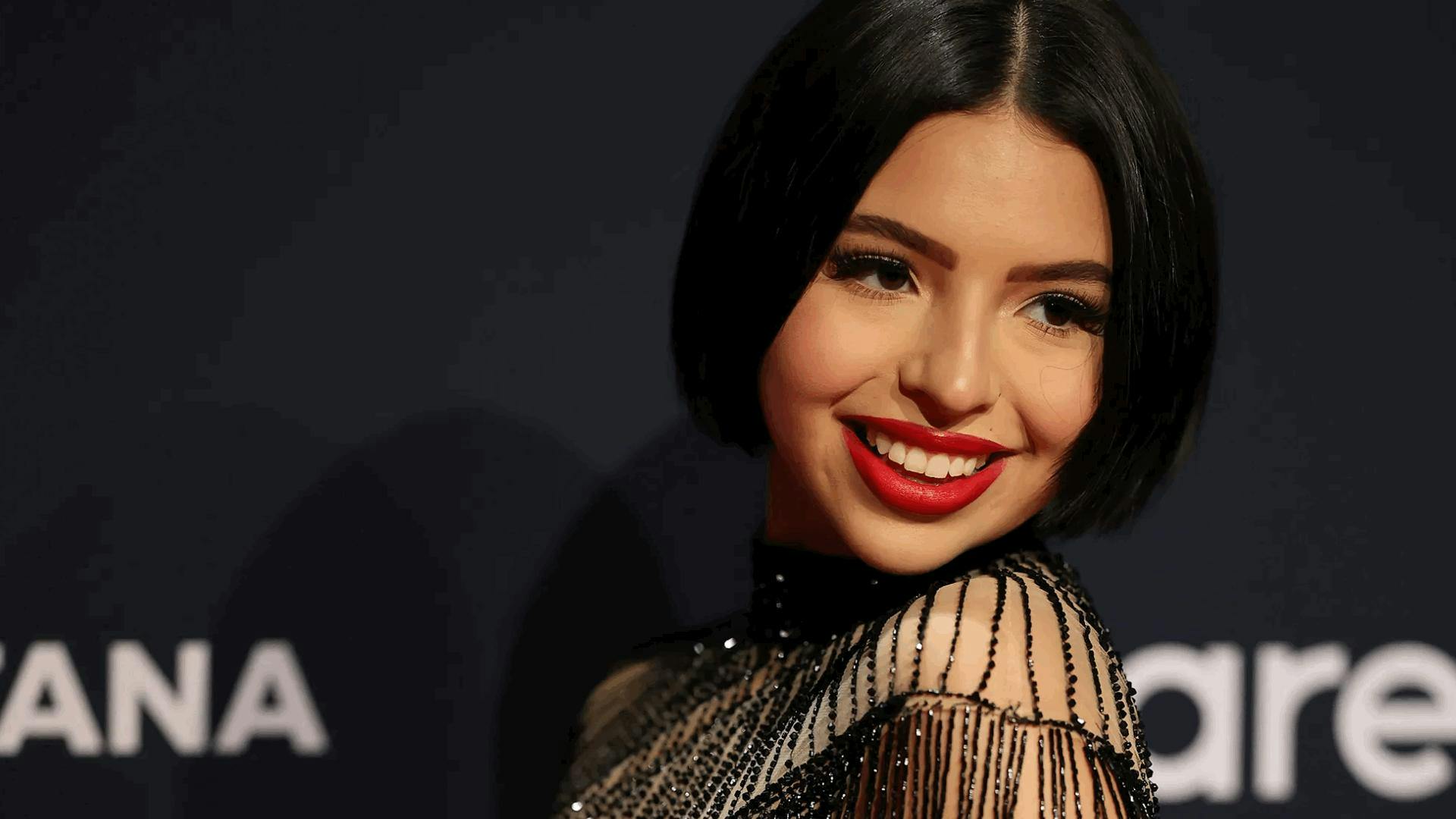 Ángela Aguilar responde a críticas por hablar de su familia: "Funada ya estoy, me vale"