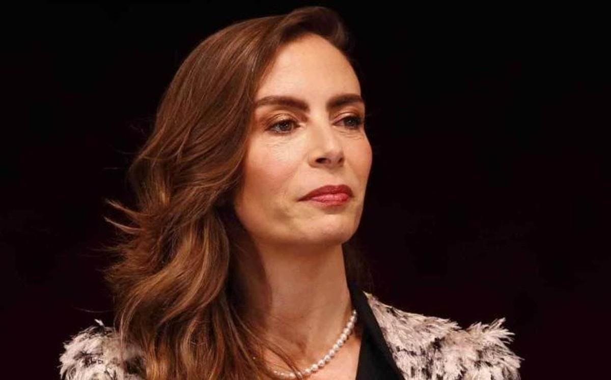 Sasha Sokol acusa a Luis de Llano de no cumplir con la sentencia en su contra