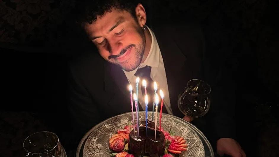 Bad Bunny reaparece en redes sociales y celebra su cumpleaños 32 tras borrar todo su Instagram