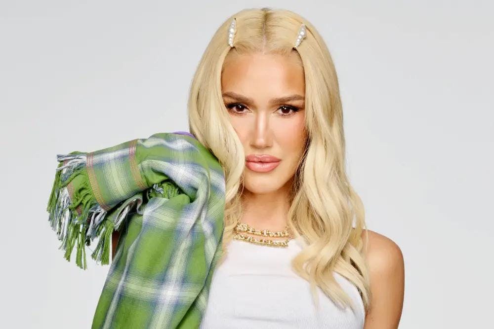 Gwen Stefani habla sobre su fe y el “milagro” del nacimiento de su hijo Apollo