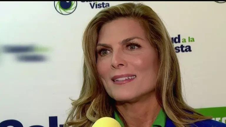 Montserrat Oliver responde a críticas por su conducción en Ring Royale 2026
