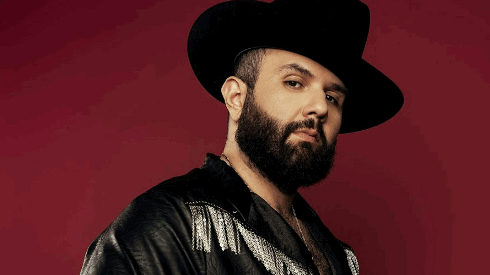 Carín León y Jelly Roll estrenan "Lighter", la primera canción oficial del Mundial 2026