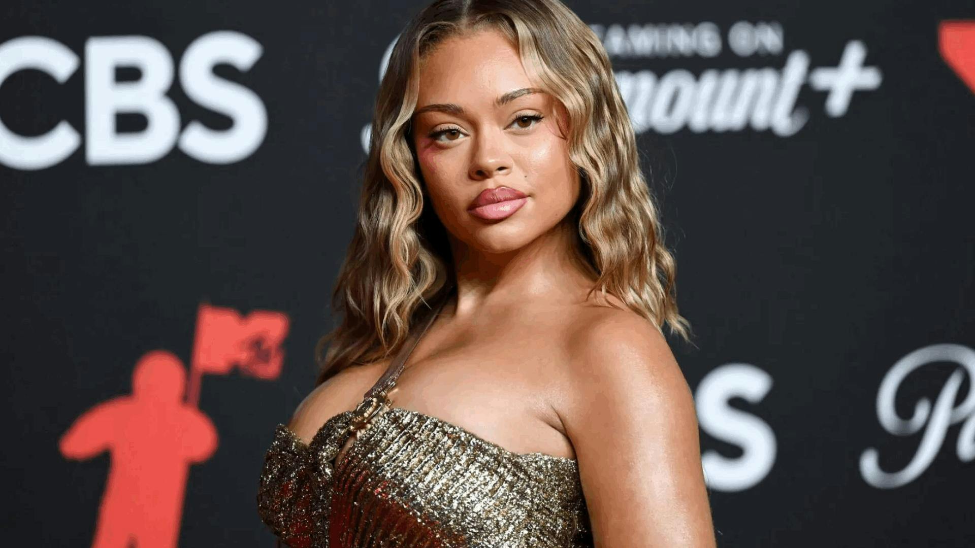 Latto anuncia su embarazo con la portada de “Big Mama”: “Gracias Dios”