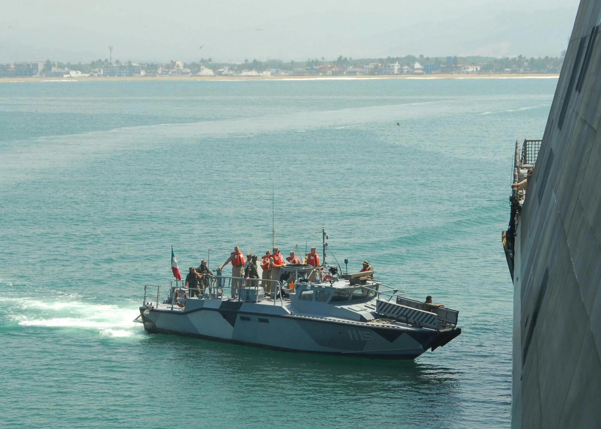 Semar identifica tres posibles causas de derrame en el Golfo de México