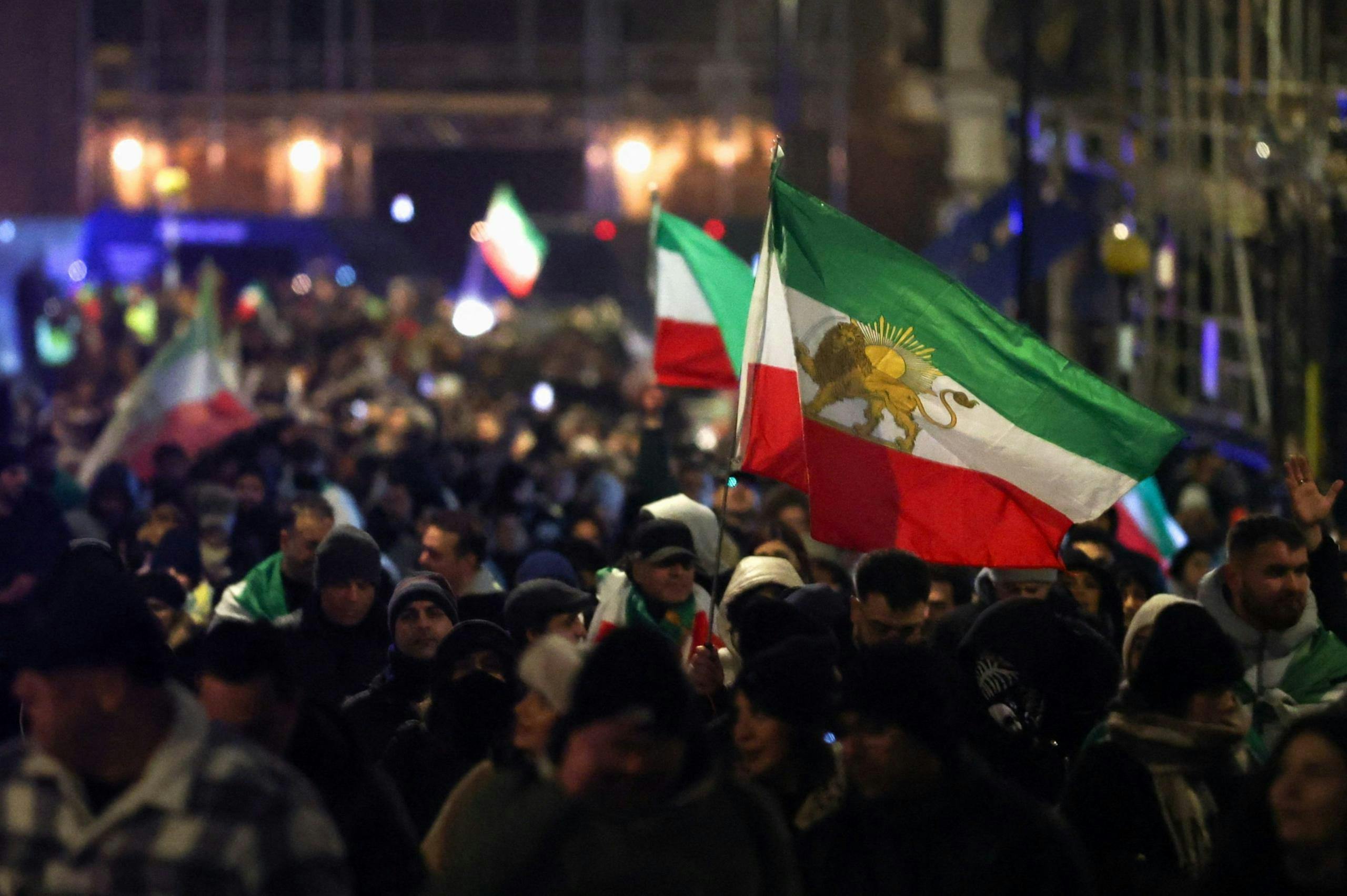 Apagón en Irán deja zonas de Teherán sin electricidad tras bombardeos