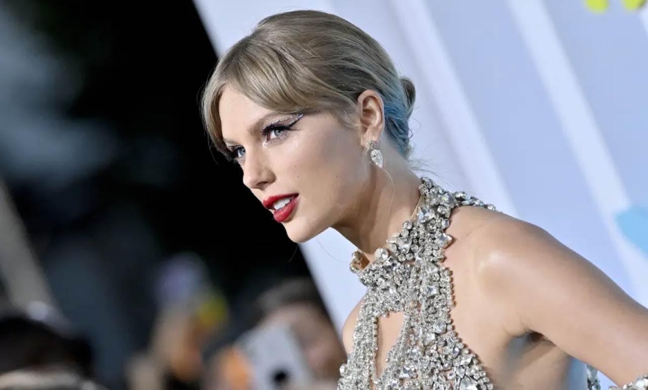 Taylor Swift rinde homenaje a Elizabeth Taylor con nuevo video