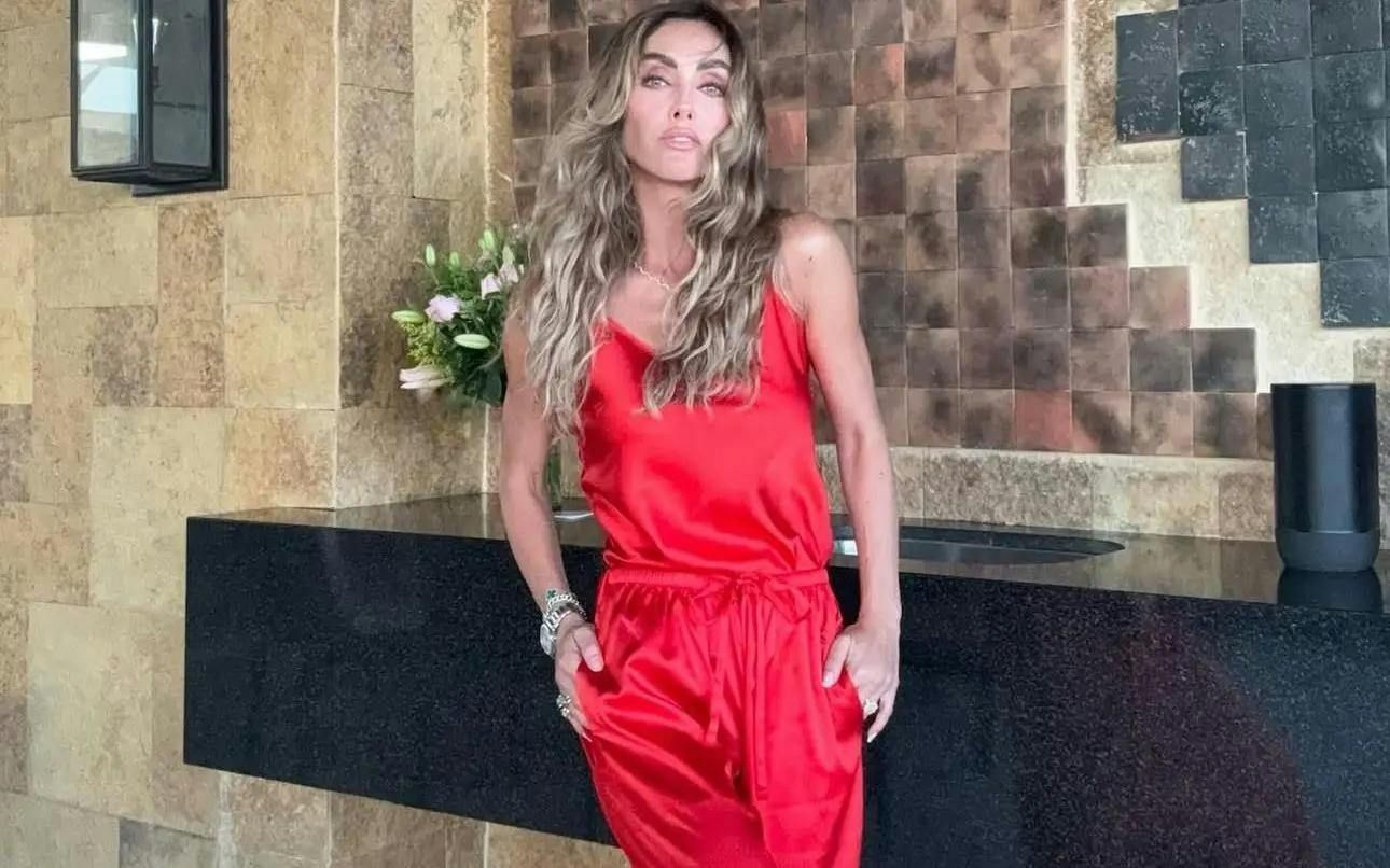 Anahí disfruta escapada familiar en Los Ángeles apoyando a los Lakers
