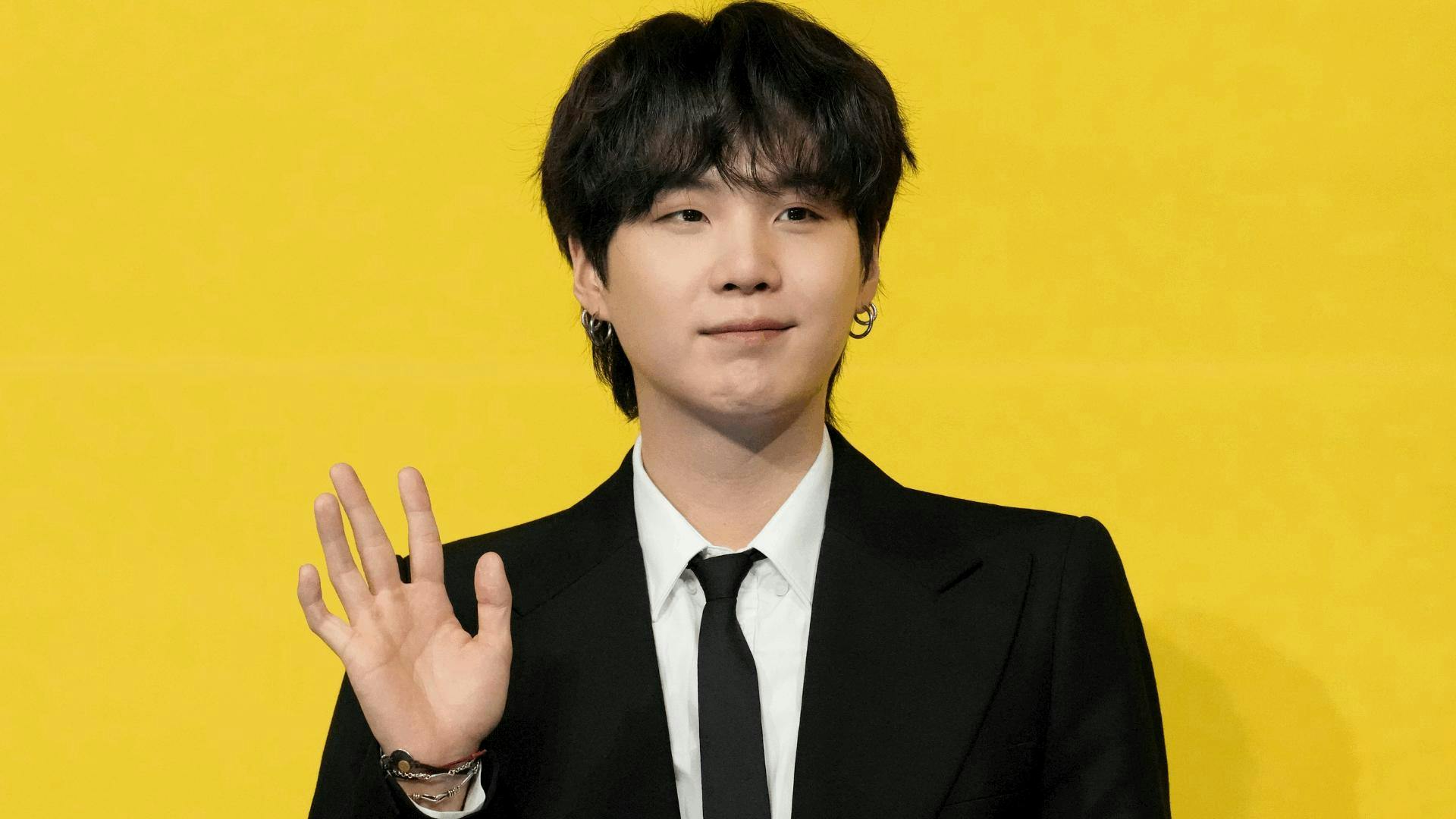Suga de BTS revela el verdadero origen de su nombre artístico… y ni sus compañeros lo sabían
