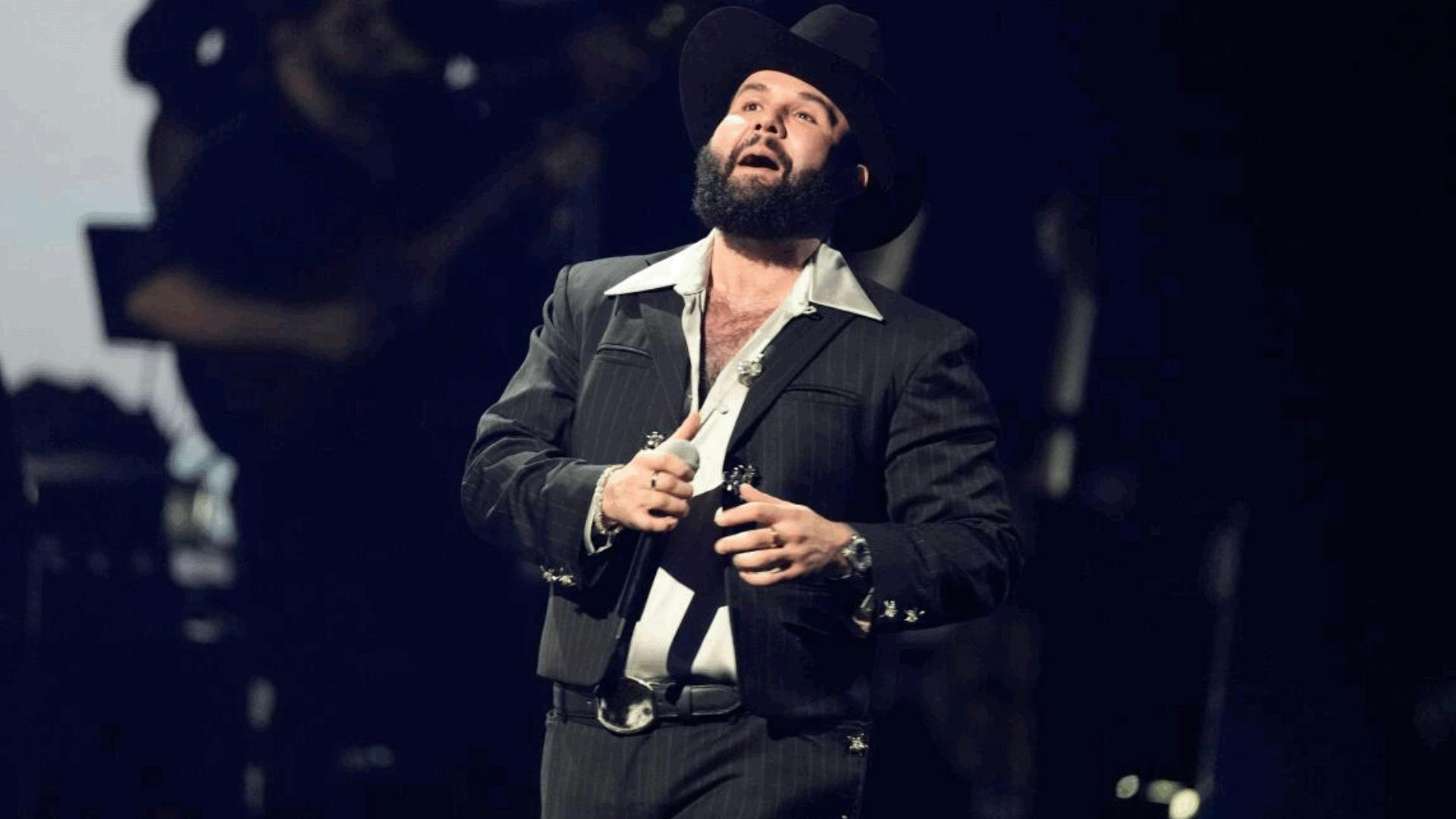 Carín León anuncia concierto en el Madison Square Garden de Nueva York para 2026