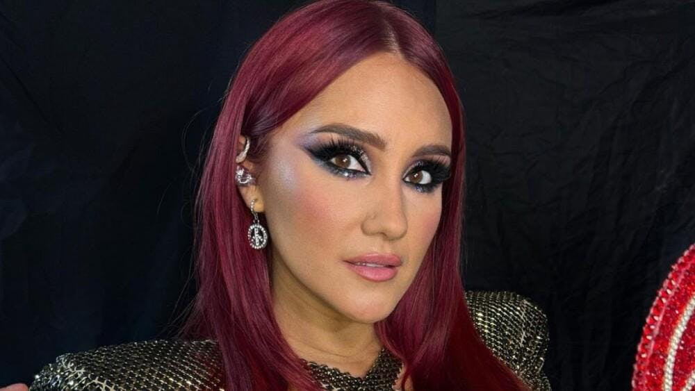 Dulce María comparte imágenes de su bebé y habla con sinceridad del postparto