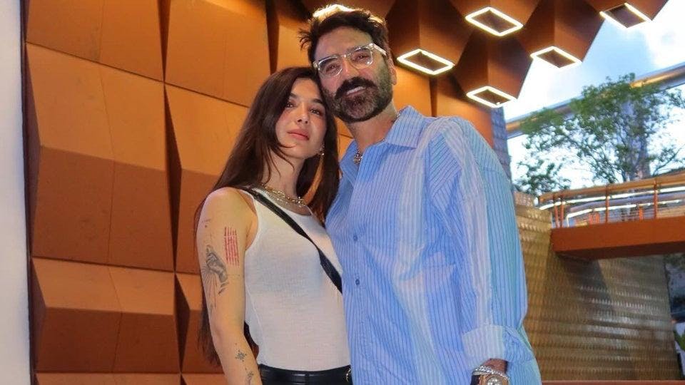 Alejandro Fernández celebra 55 años rodeado del cariño de su novia e hijos