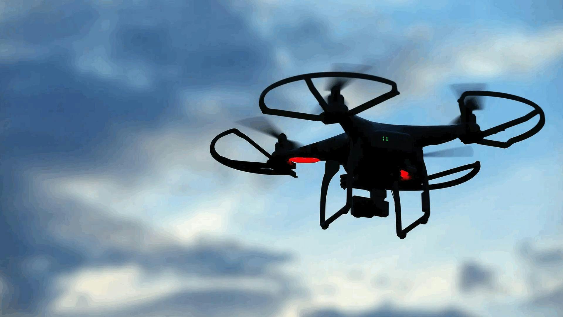 Dron sobrevuela “carnita asada” de celebración por salida de Rocha Moya y se desploma
