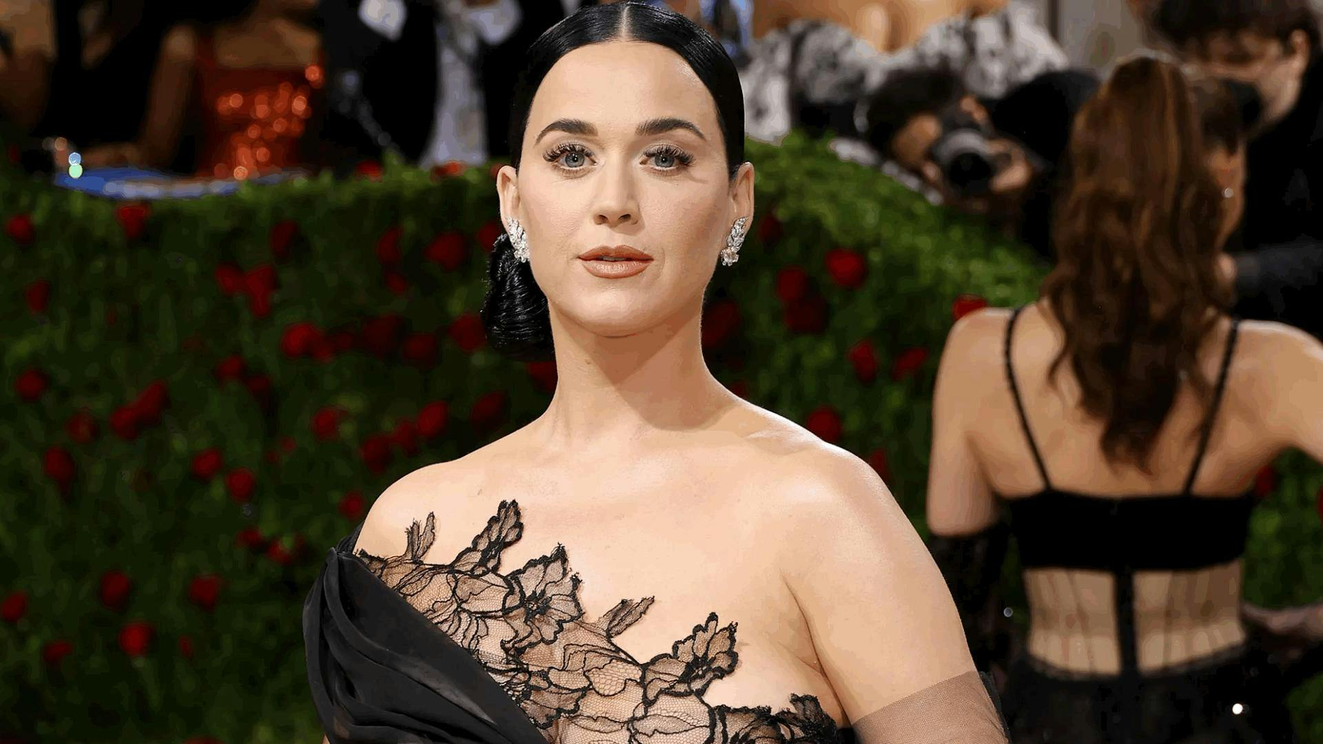 Katy Perry revive “The One That Got Away” tras compromiso de Josh Groban y se vuelve viral en TikTok