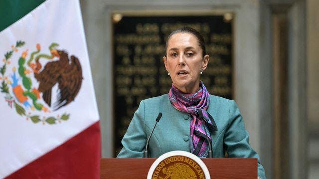 Sheinbaum llama a embajadores a no intervenir en política interna de otros países