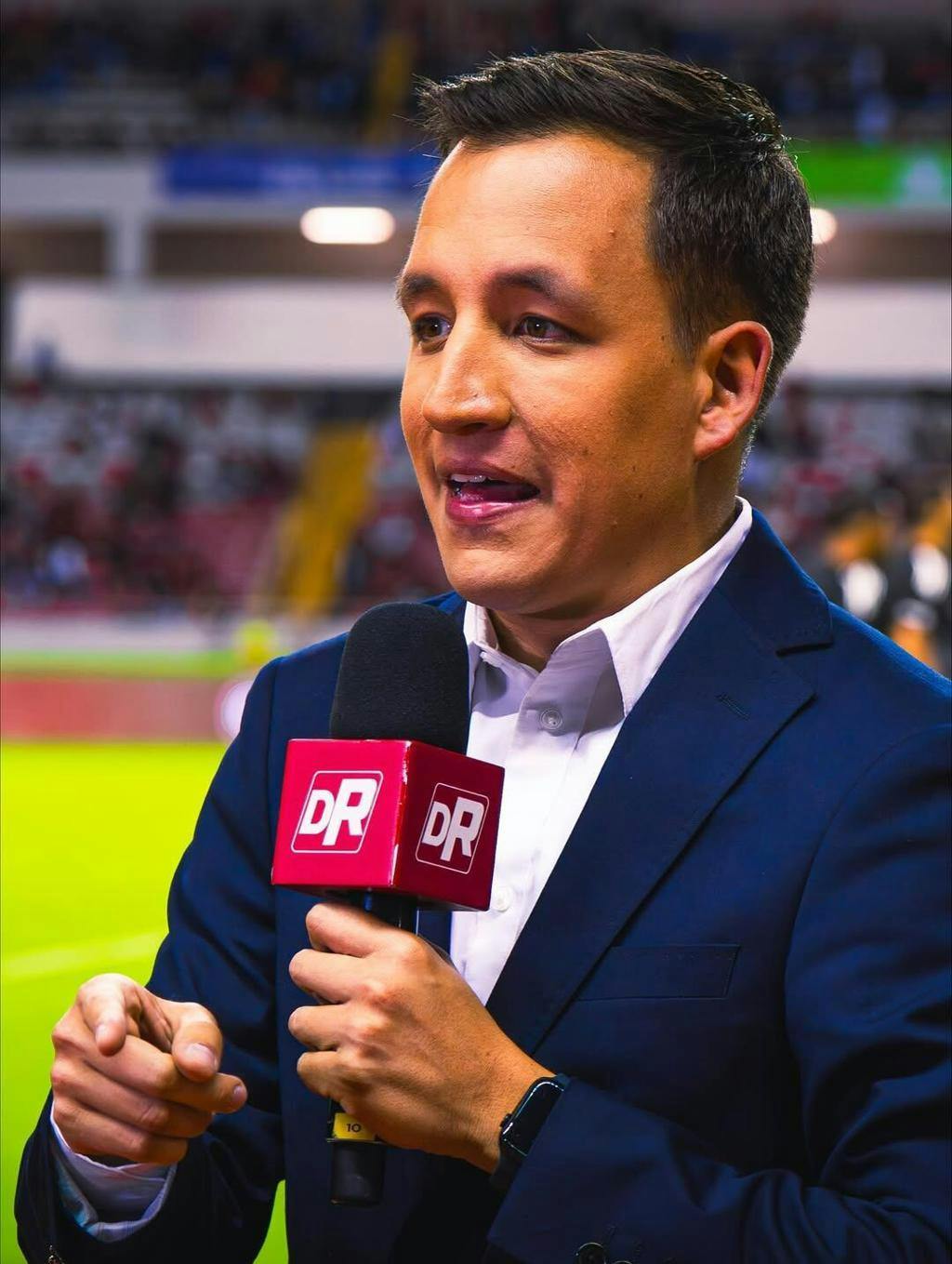 Periodista Fernando Vargas sufre asalto durante transmisión en vivo en Morelos