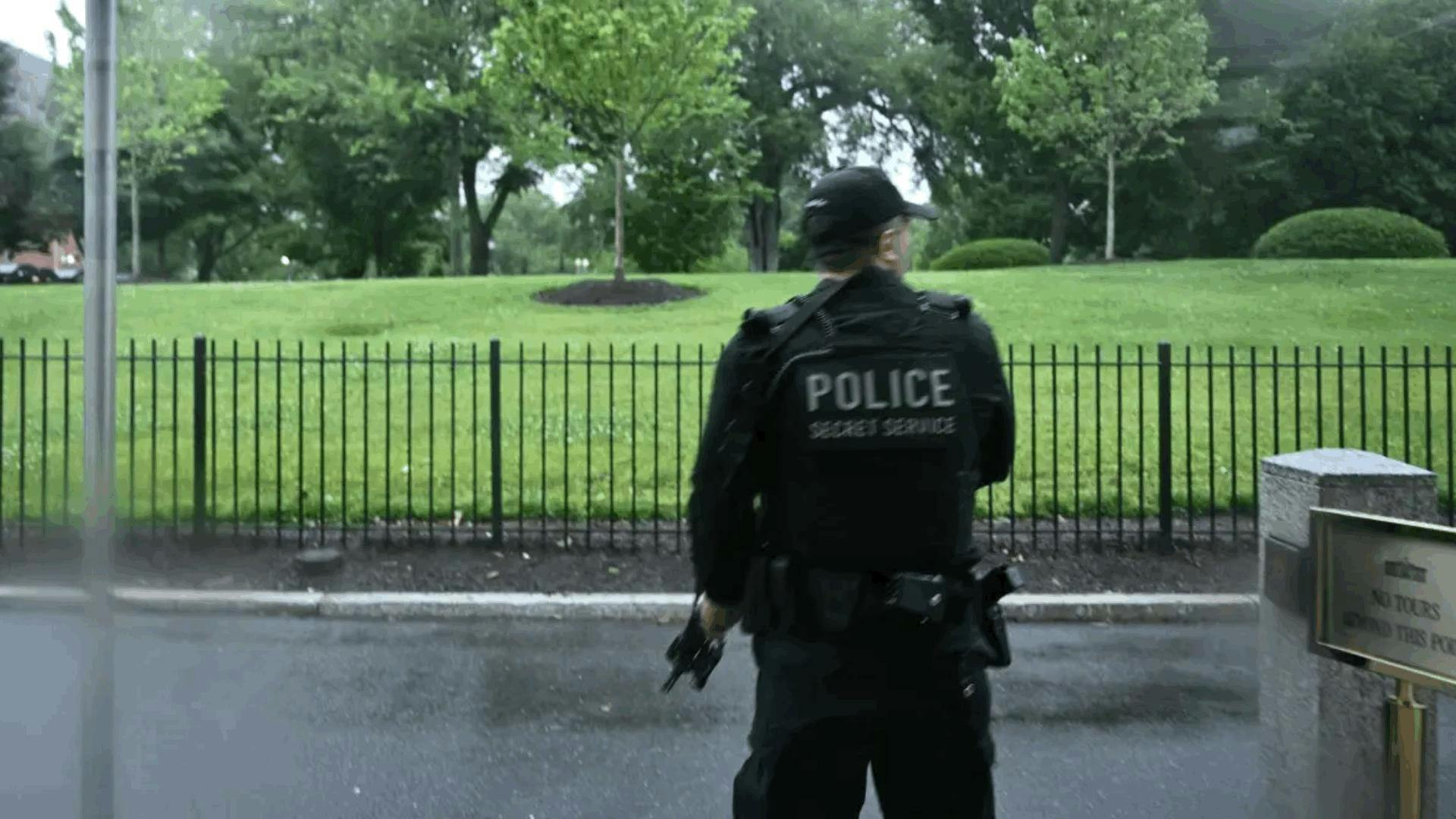 Servicio Secreto abate a sospechoso que disparó cerca de la Casa Blanca; Trump estaba en el interior