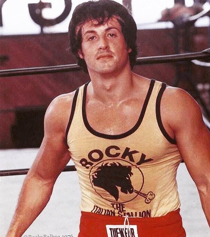 Sylvester Stallone revela la dura frase que su madre le repetía de niño